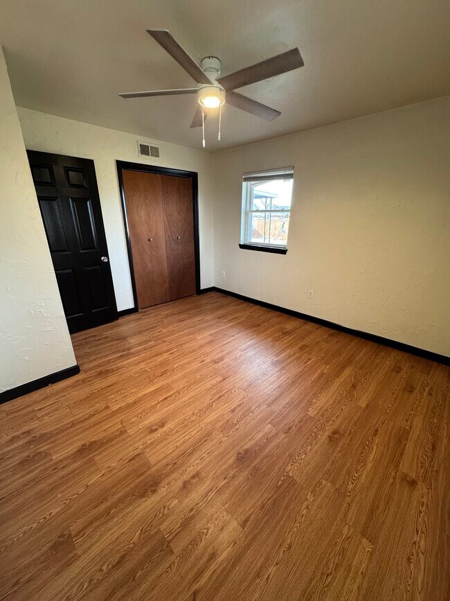 Building Photo - 145 Ann Arbor