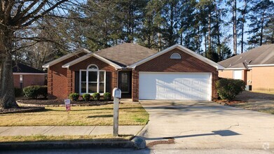 Building Photo - Three-bedroom, 2-bath patio home in Primrose