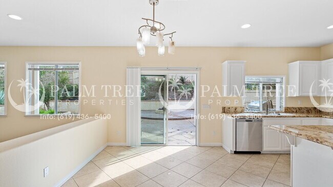 Building Photo - 807 Via Bahia