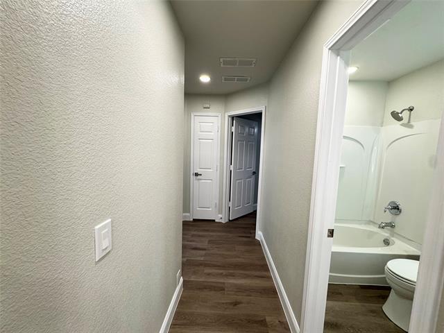 Building Photo - 220 Ame Ln