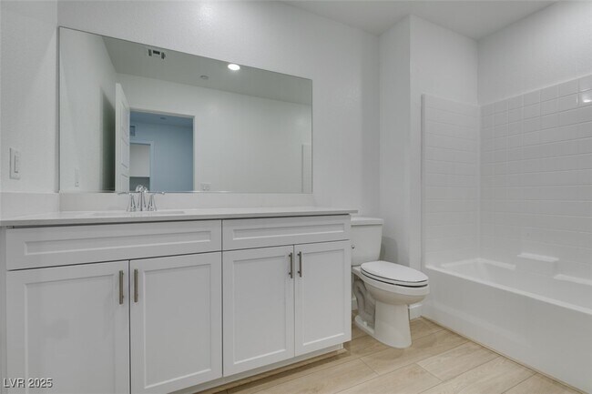 Building Photo - 945 Jigglypuff Pl