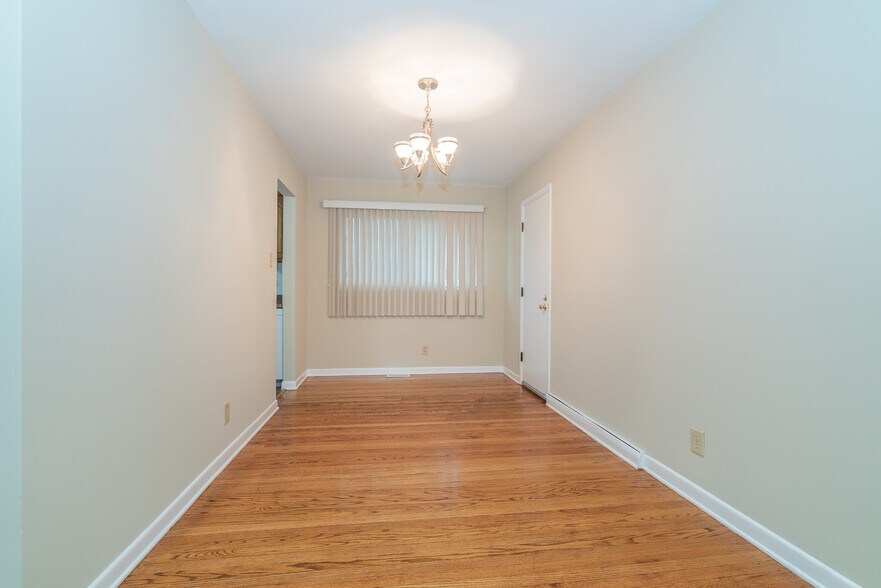 Building Photo - 1700 Bonita Ave