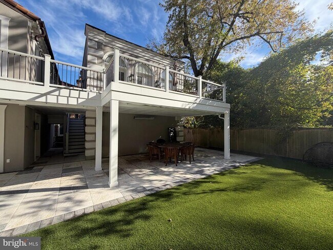 Building Photo - 5306 Bradley Blvd