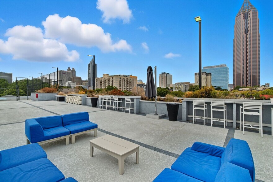 Building Photo - 590 James Maxwell Rd