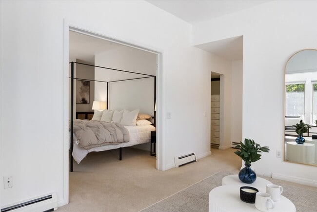 Building Photo - Open Concept Historic Home in Downtown Boz...