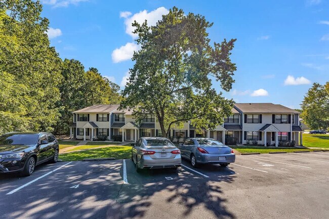 Building Photo - 3201 Stones Throw Ln