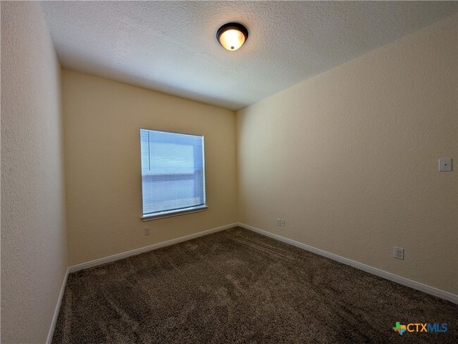 Building Photo - 1270 Hillcrest Dr