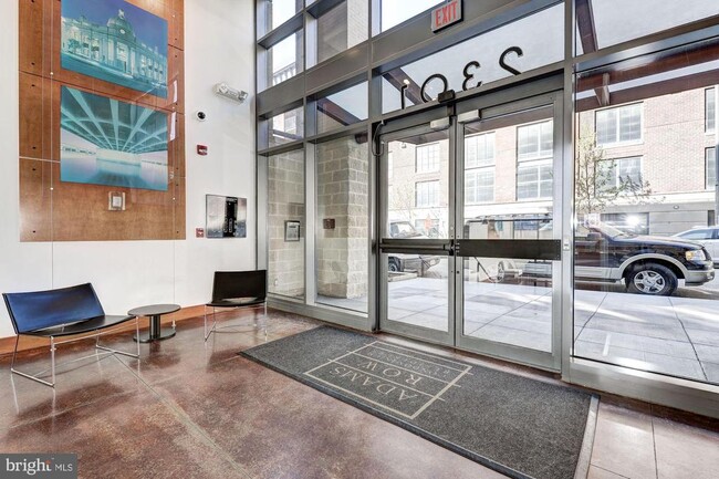 Building Photo - 2301 Champlain St NW