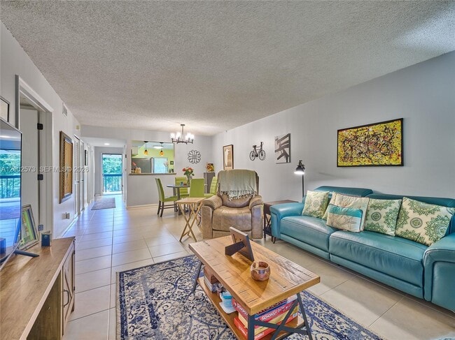 Building Photo - 10143 Mangrove Dr