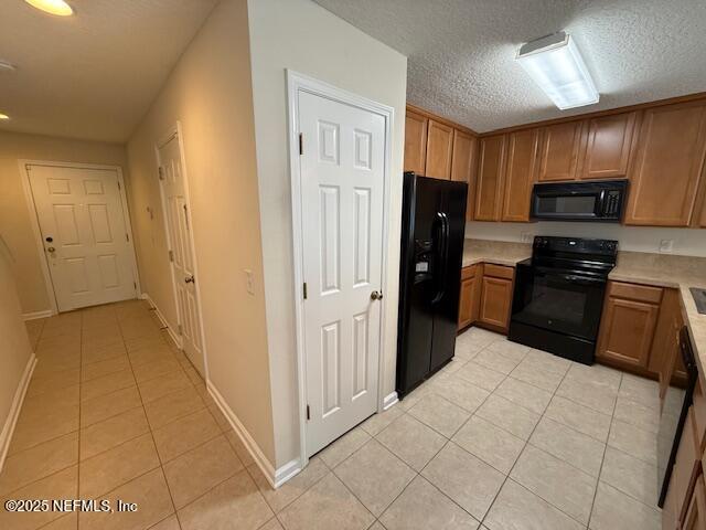 Building Photo - 808 Black Cherry Dr S