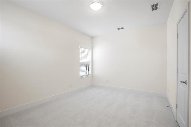 Building Photo - 14299 Saralee St