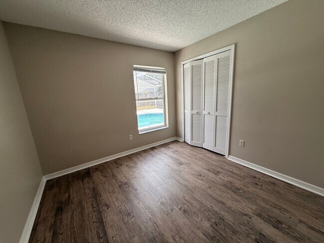 Building Photo - 8821 Parliament Ct