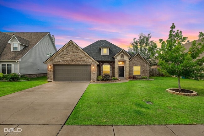 Building Photo - 619 Labarre Ln