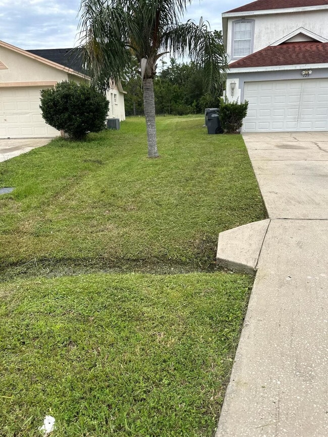 Building Photo - 725 Hawk Ln