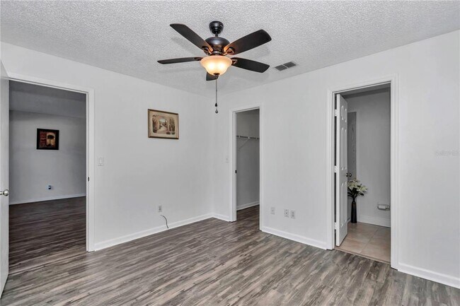 Building Photo - 3640 SE 131st Ln