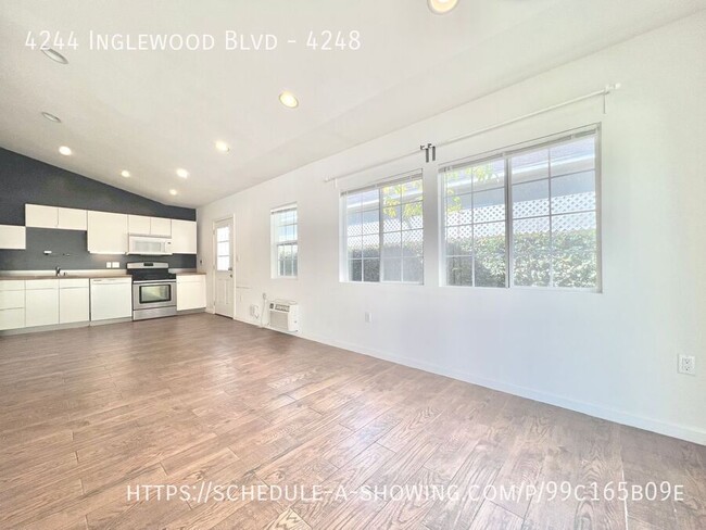 Building Photo - Beautiful remodeled 2 Bedroom + 2 Bath + L...