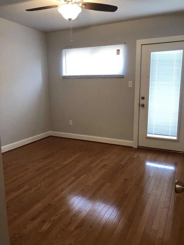 Building Photo - 2310 Parkwood Ave