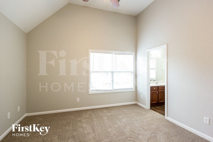 Building Photo - 5779 Chatham Cir NW