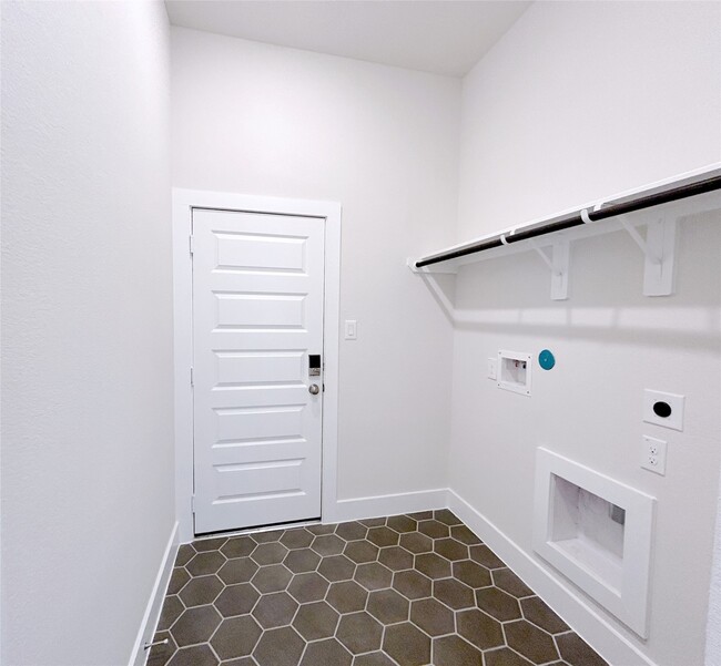 Building Photo - 6007 Churchill Spgs Ln