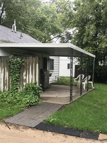 Building Photo - 1938 State St