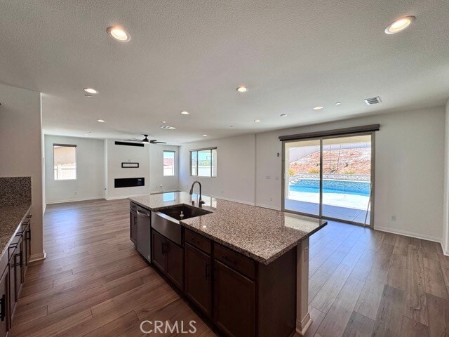 Building Photo - 25181 Desert Sage Dr