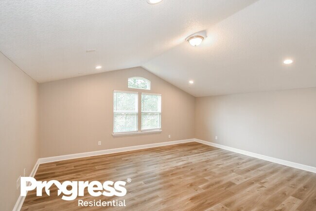 Building Photo - 151 Providence Dr