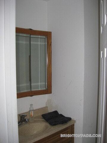 Building Photo - 33 Egremont Rd