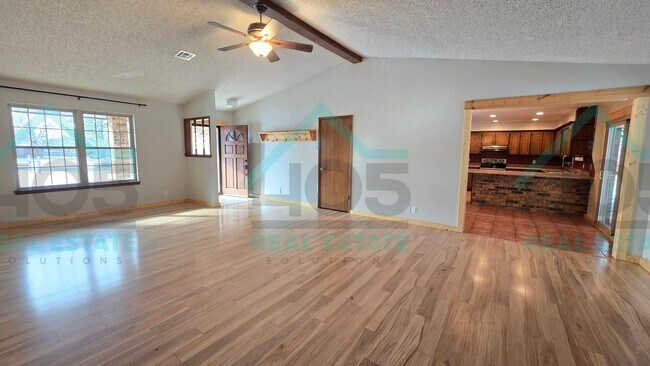 Building Photo - 3 Bedroom in Harrah