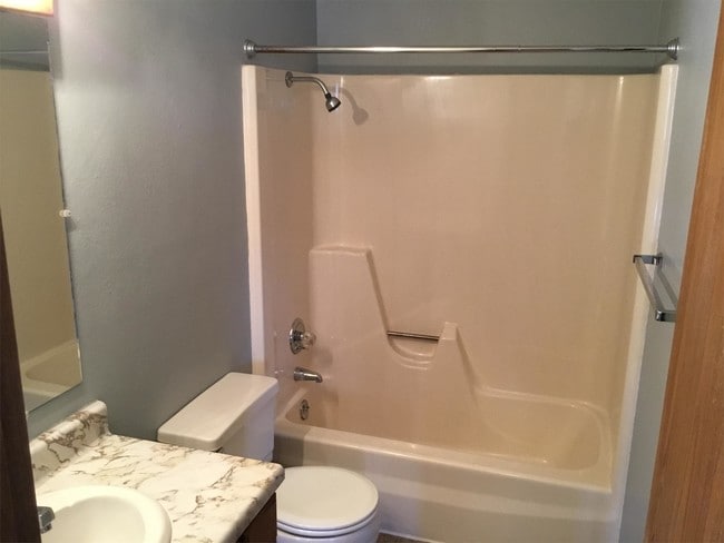 Building Photo - 1112 Portland Dr