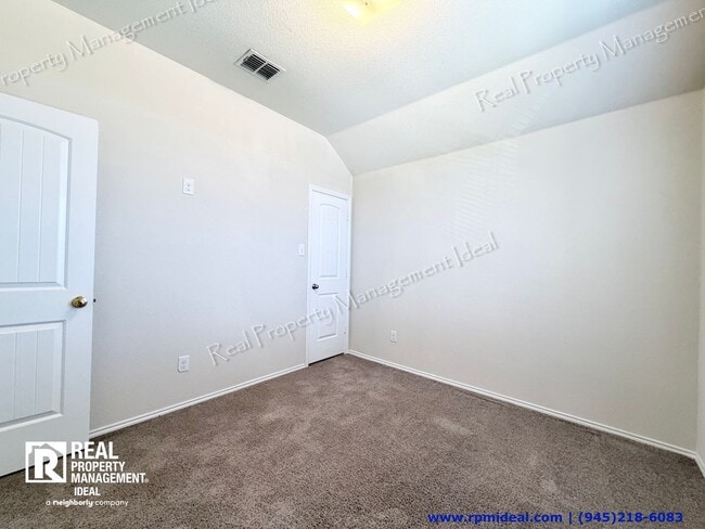 Building Photo - 4009 Bighorn Dr