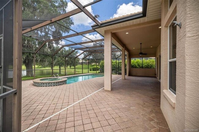 Building Photo - 1125 W Beagle Run Loop