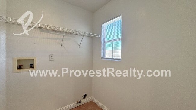 Building Photo - 15142 Foal Ct