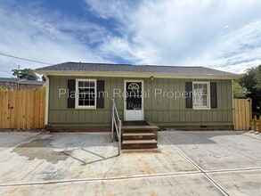 Building Photo - 1868 Quarry Rd