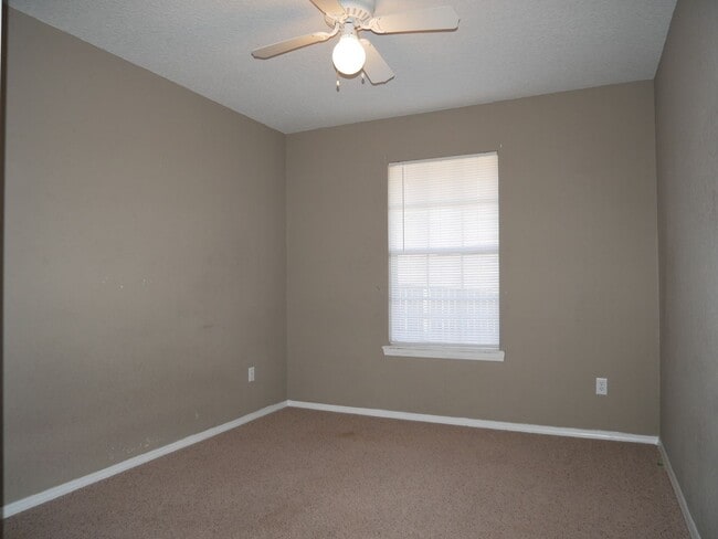 Building Photo - 5003 S 30th St