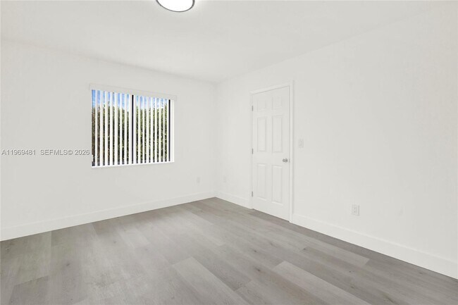 Building Photo - 1226 SW 76th Ct