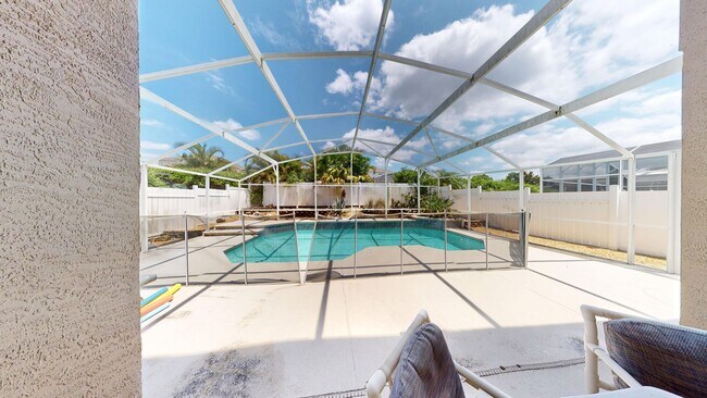 Building Photo - 4BR/ 3BA - POOL HOME    Highlands Reserve-...