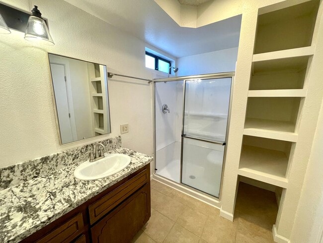 Building Photo - Newly Remodeled 3 Bedroom Home off of Hancock Rd!