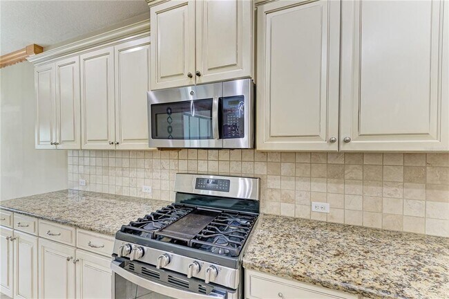 Building Photo - 6516 Palm Leaf Ct