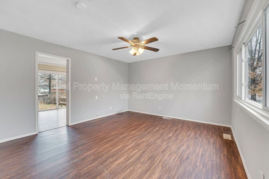 Building Photo - 603 E Greenwood St