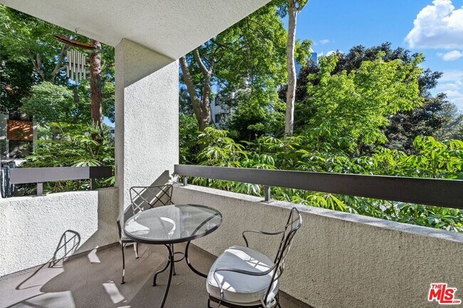 Building Photo - 2132 Century Park Ln