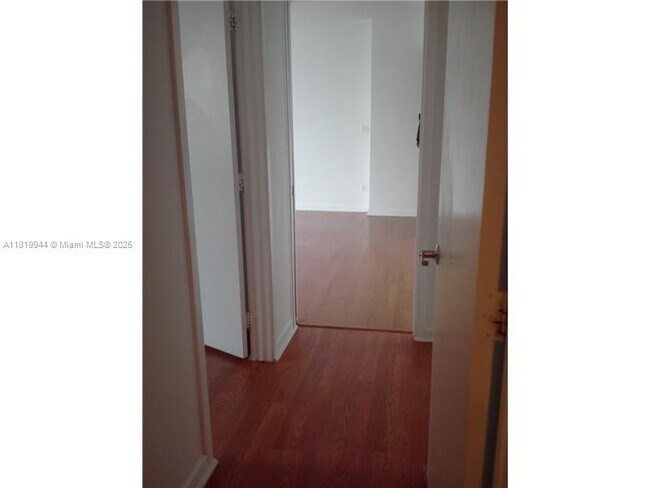 Building Photo - 335 S Biscayne Blvd