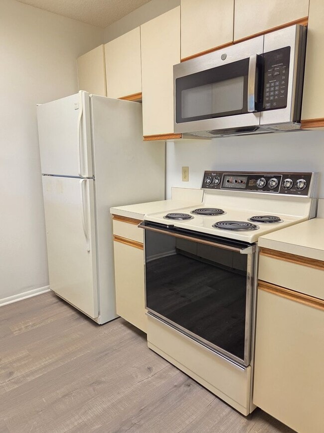 Building Photo - Over 55 Community~Waterview~Washer& Dryer~...