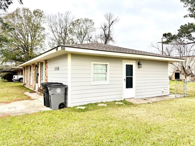 Building Photo - 10689 Rhus Fringe Dr