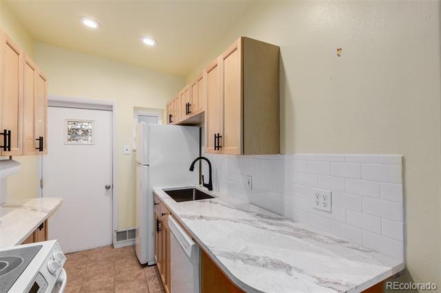 Building Photo - 4805 W 33rd Ave