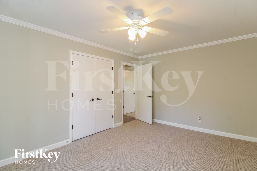 Building Photo - 2026 Storm Canyon Rd