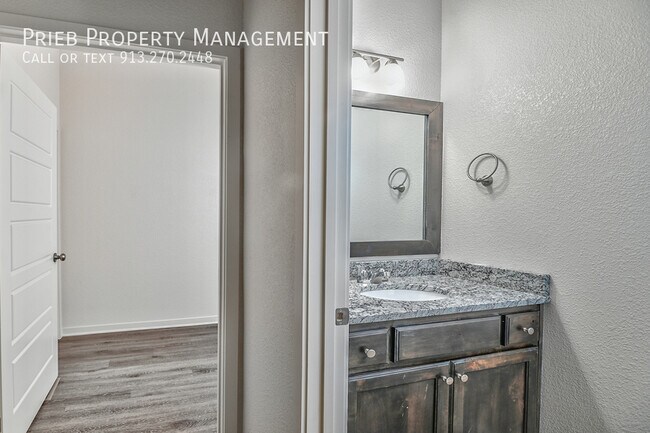 Building Photo - 8957 Findley St