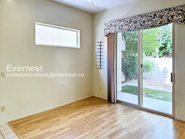 Building Photo - 3-Bedroom Home with Garage / Pet-Friendly ...