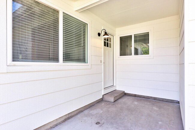 Building Photo - Hoff Dr. Duplex