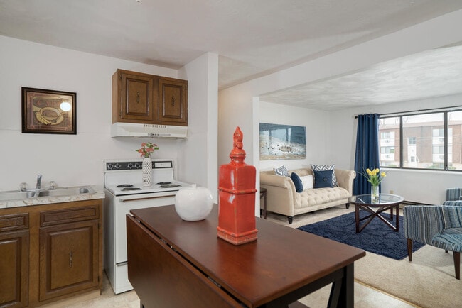 Building Photo - Niagara I