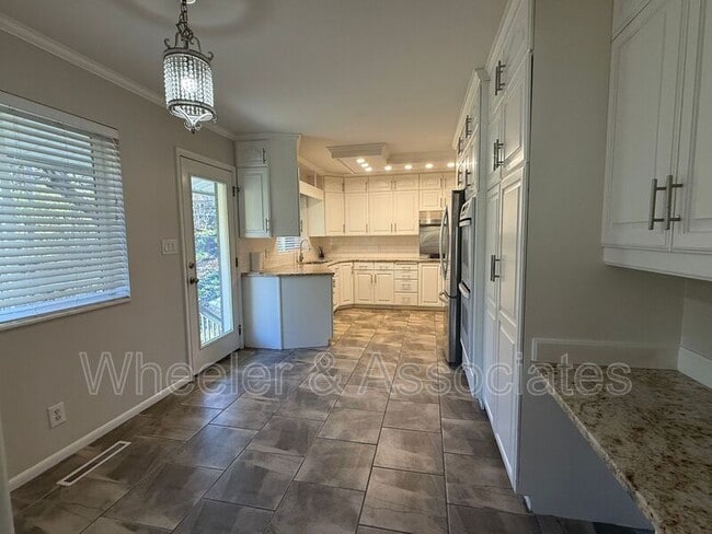 Building Photo - 4131 S Fortuna Way